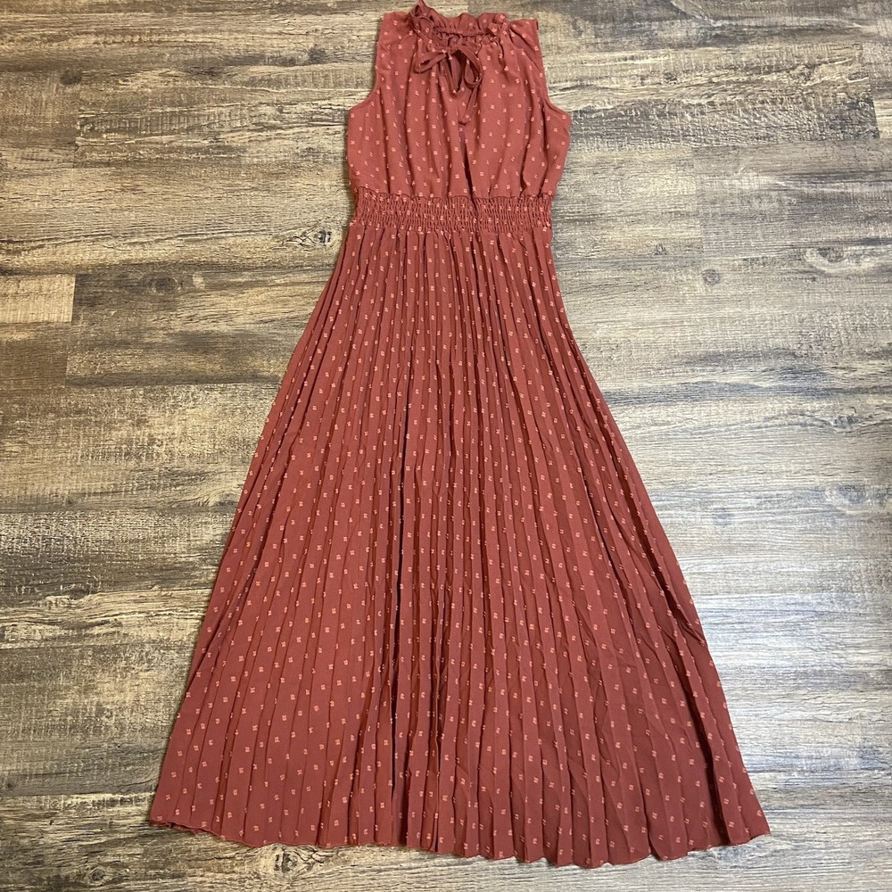 Chicwish Pleated Dress XS MIDI Rust‎ Swiss Dot Smocked Waist Boho Cottagecore